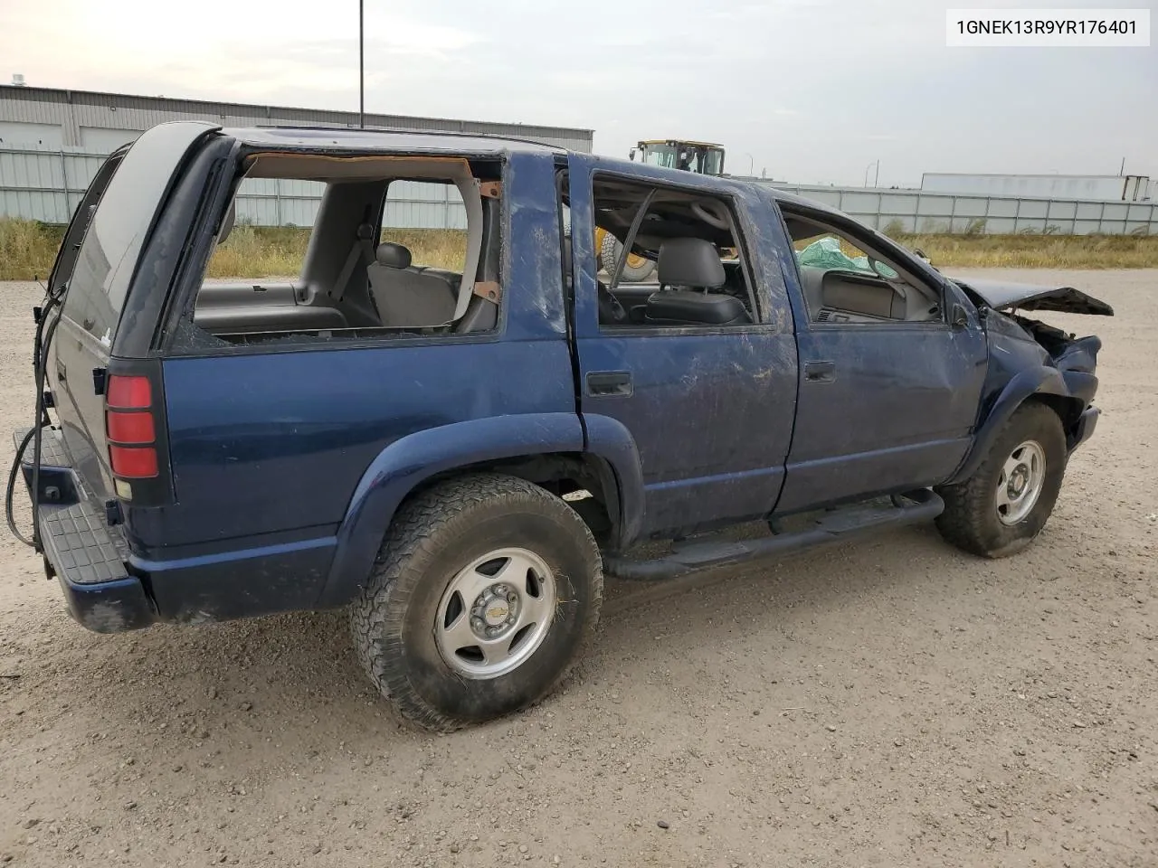 2000 Chevrolet Tahoe K1500 VIN: 1GNEK13R9YR176401 Lot: 69700924