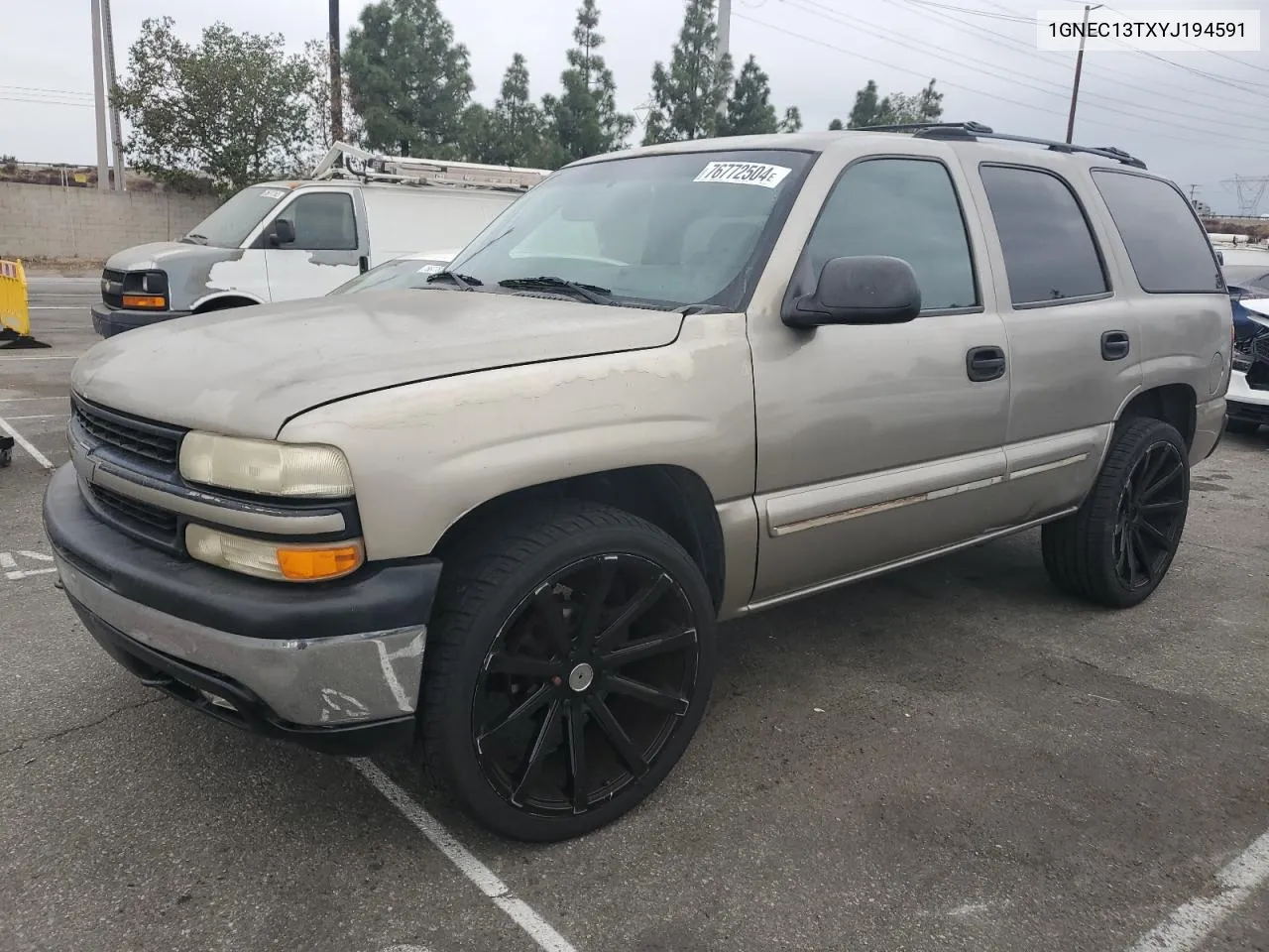 2000 Chevrolet Tahoe C1500 VIN: 1GNEC13TXYJ194591 Lot: 76772504