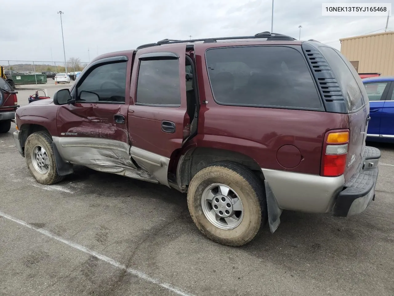 2000 Chevrolet Tahoe K1500 VIN: 1GNEK13T5YJ165468 Lot: 78661544