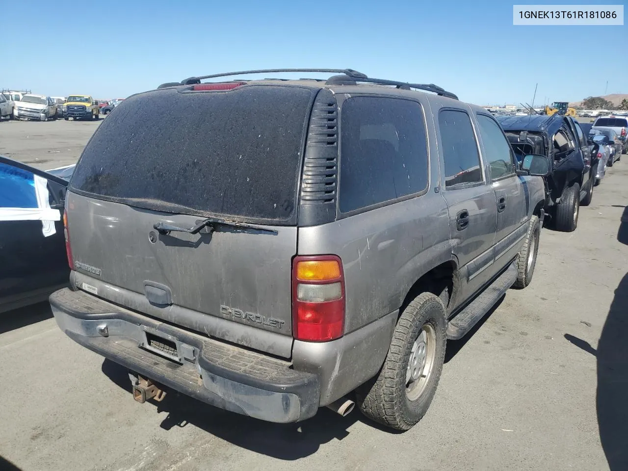 2001 Chevrolet Tahoe K1500 VIN: 1GNEK13T61R181086 Lot: 68296914