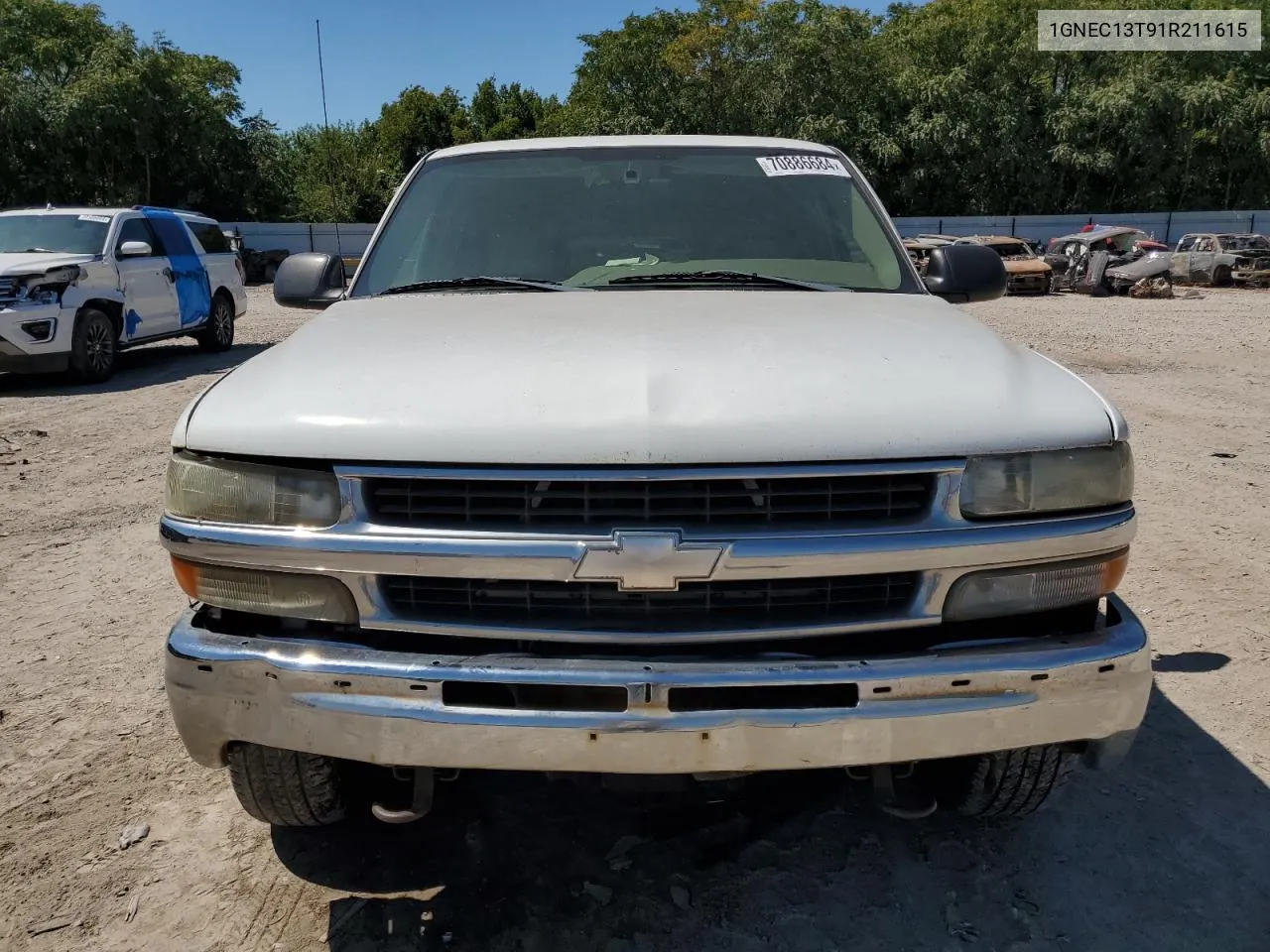 2001 Chevrolet Tahoe C1500 VIN: 1GNEC13T91R211615 Lot: 70886684