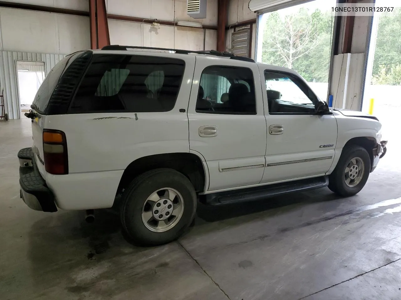 2001 Chevrolet Tahoe C1500 VIN: 1GNEC13T01R128767 Lot: 71545634