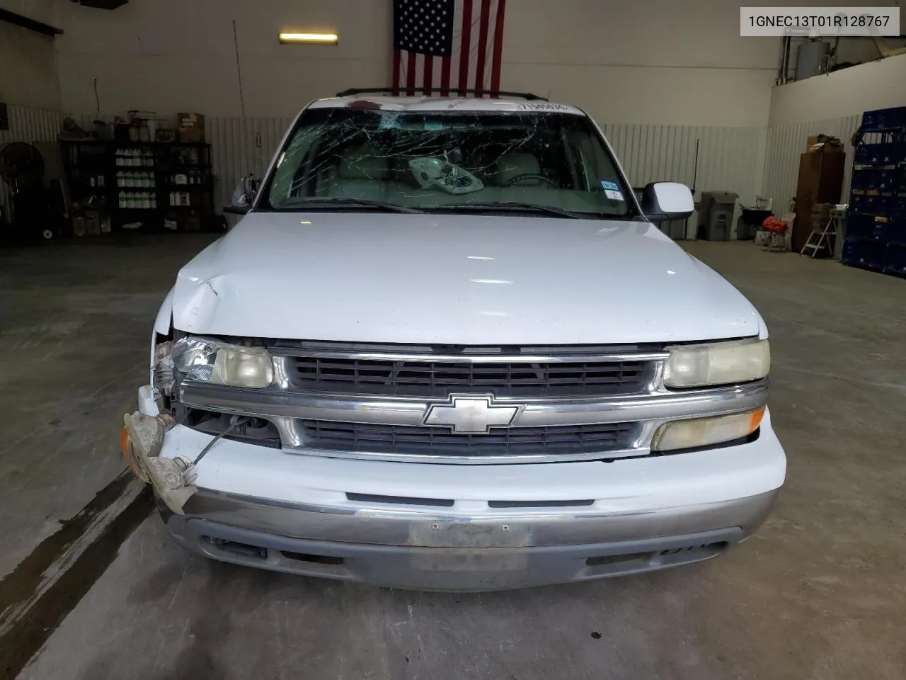 2001 Chevrolet Tahoe C1500 VIN: 1GNEC13T01R128767 Lot: 71545634