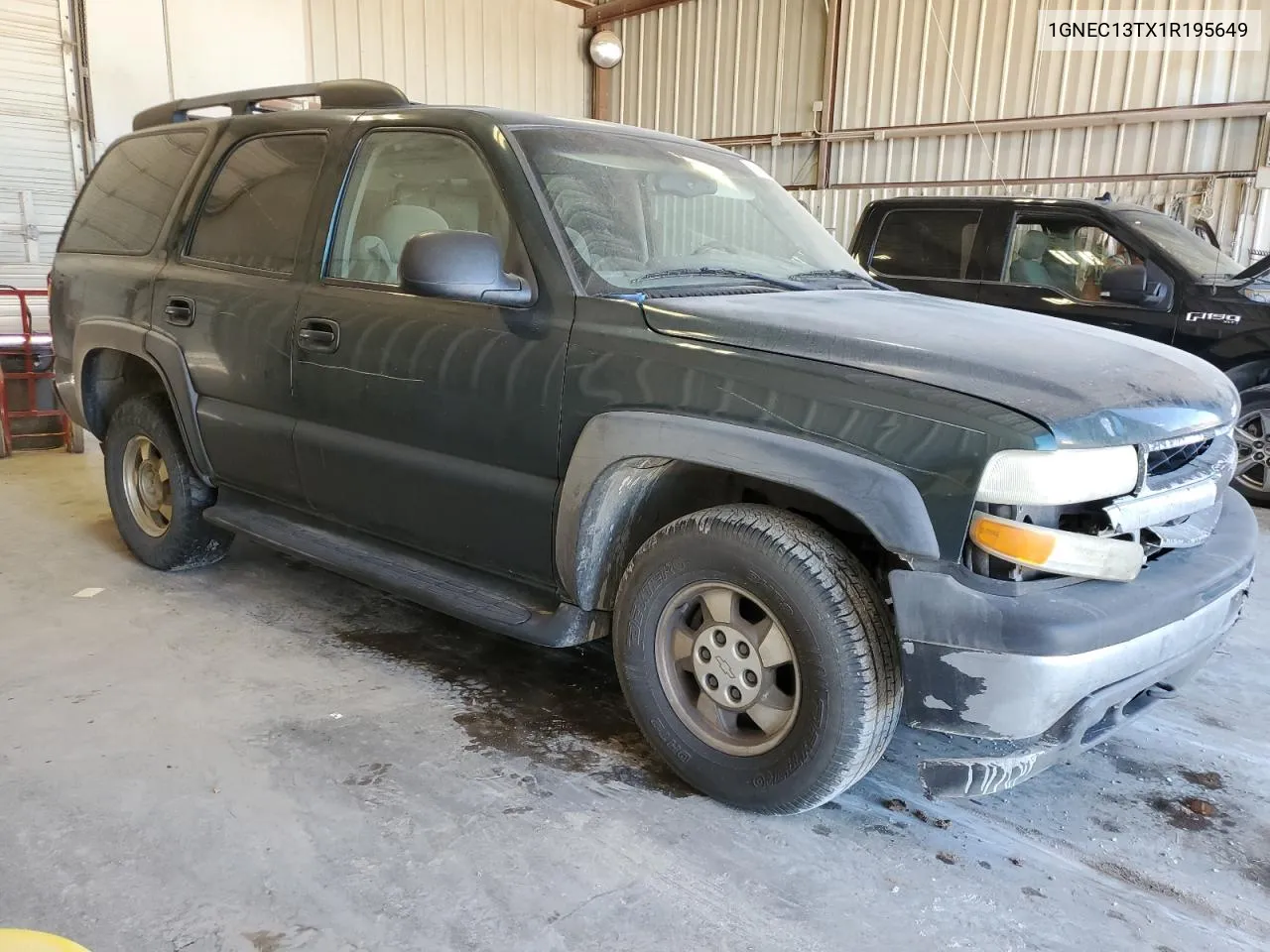 2001 Chevrolet Tahoe C1500 VIN: 1GNEC13TX1R195649 Lot: 73059344