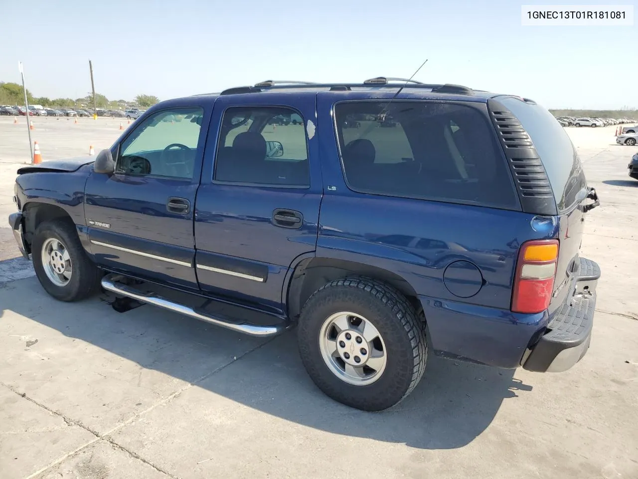 2001 Chevrolet Tahoe C1500 VIN: 1GNEC13T01R181081 Lot: 74187404