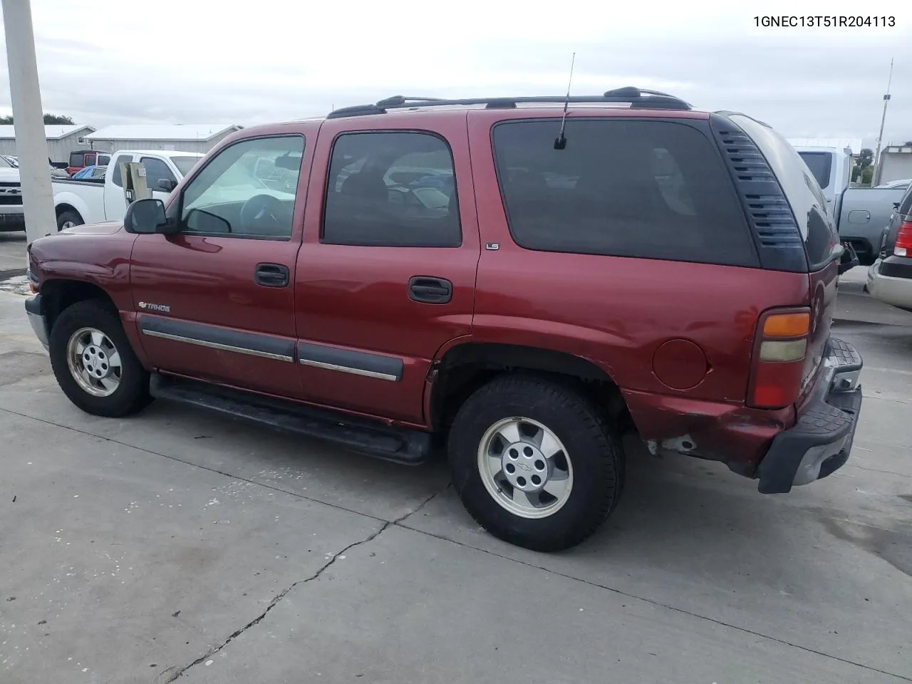 2001 Chevrolet Tahoe C1500 VIN: 1GNEC13T51R204113 Lot: 74523614