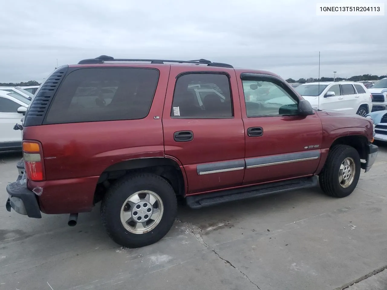 2001 Chevrolet Tahoe C1500 VIN: 1GNEC13T51R204113 Lot: 74523614