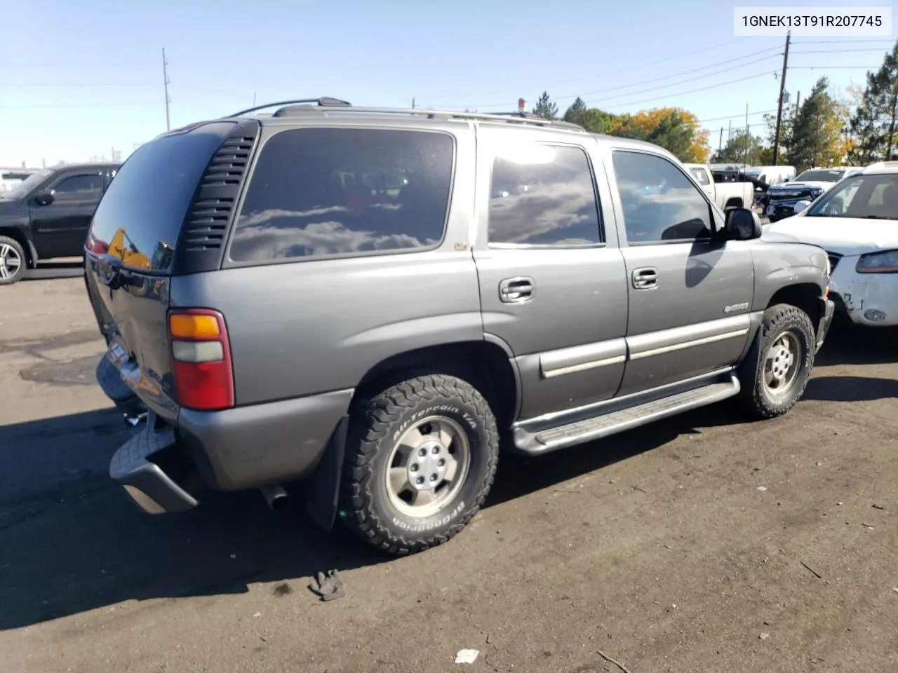 2001 Chevrolet Tahoe K1500 VIN: 1GNEK13T91R207745 Lot: 75533004