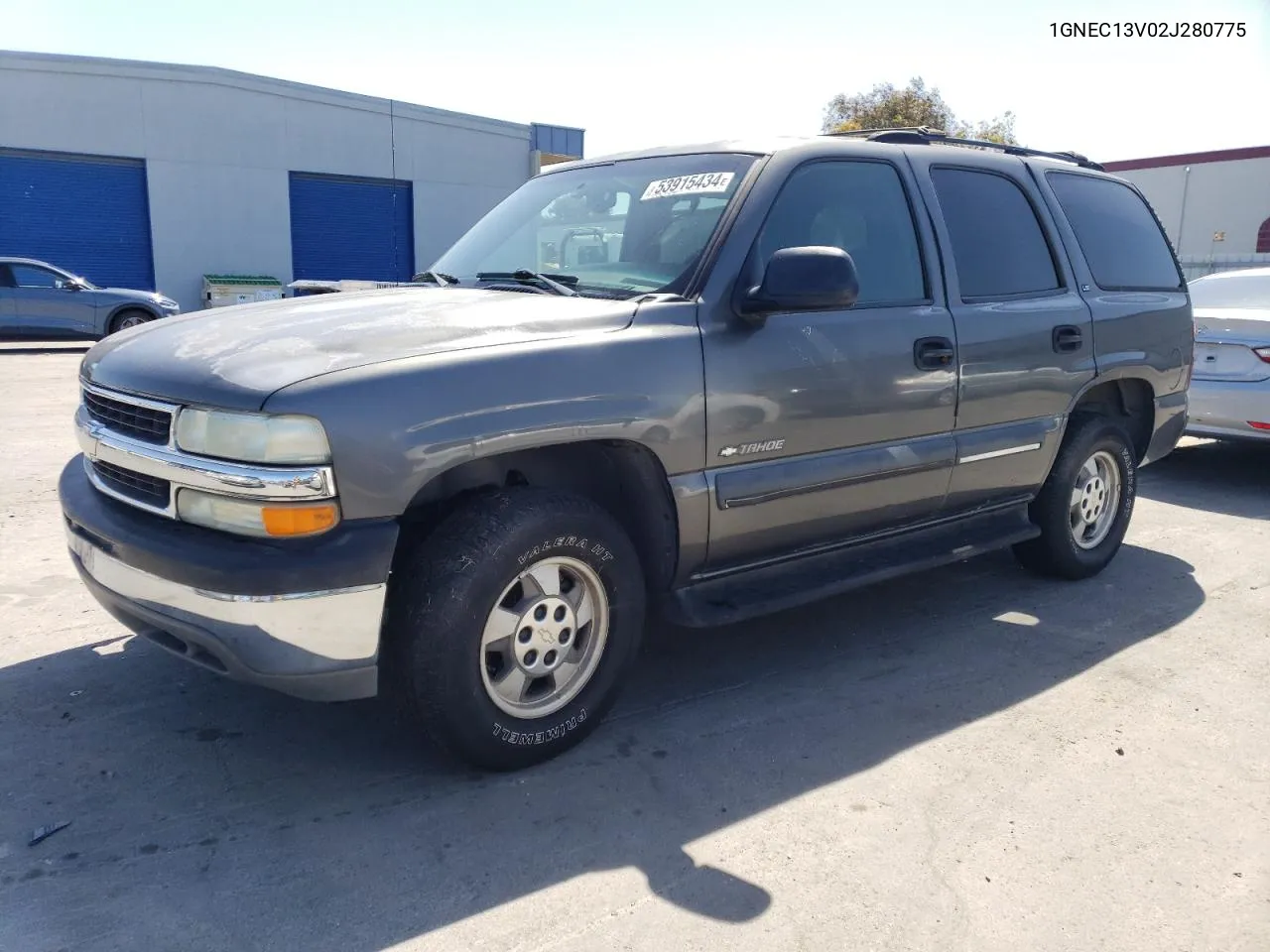 2002 Chevrolet Tahoe C1500 VIN: 1GNEC13V02J280775 Lot: 53915434