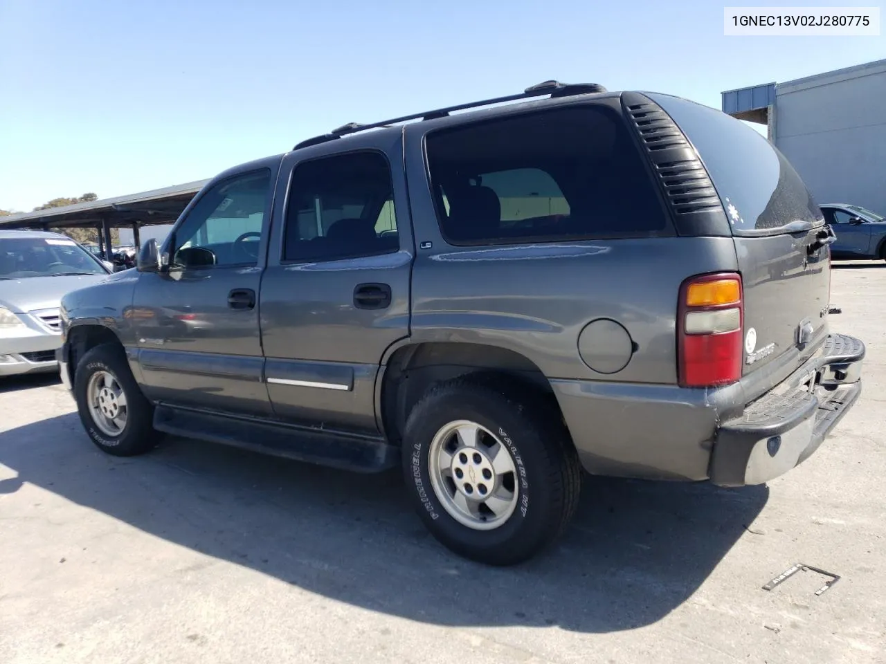 2002 Chevrolet Tahoe C1500 VIN: 1GNEC13V02J280775 Lot: 53915434