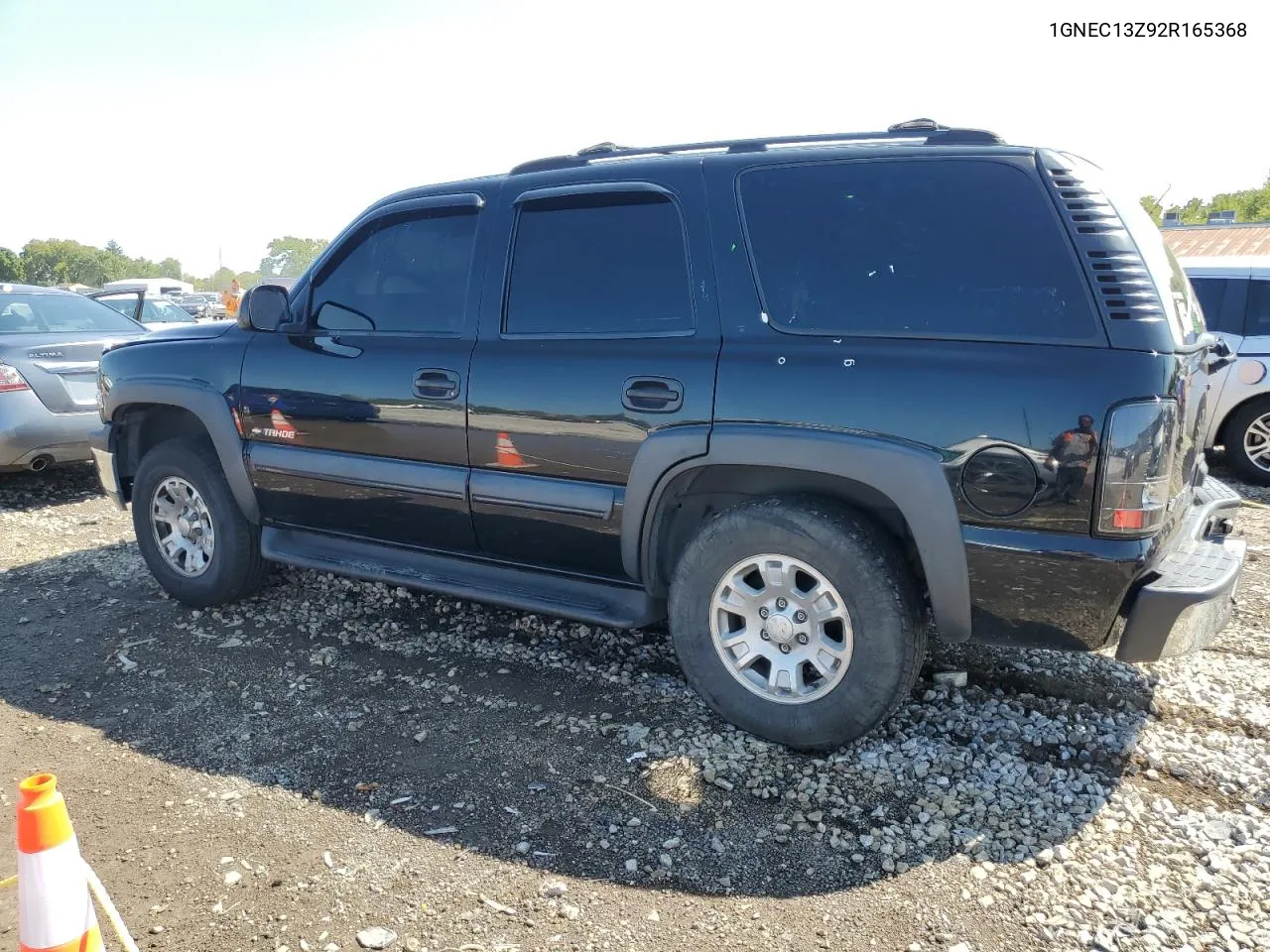 2002 Chevrolet Tahoe C1500 VIN: 1GNEC13Z92R165368 Lot: 70970424