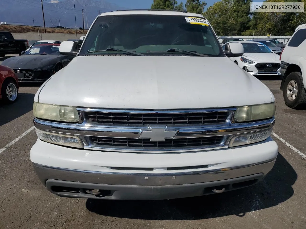 2002 Chevrolet Tahoe K1500 VIN: 1GNEK13T12R277936 Lot: 72358604