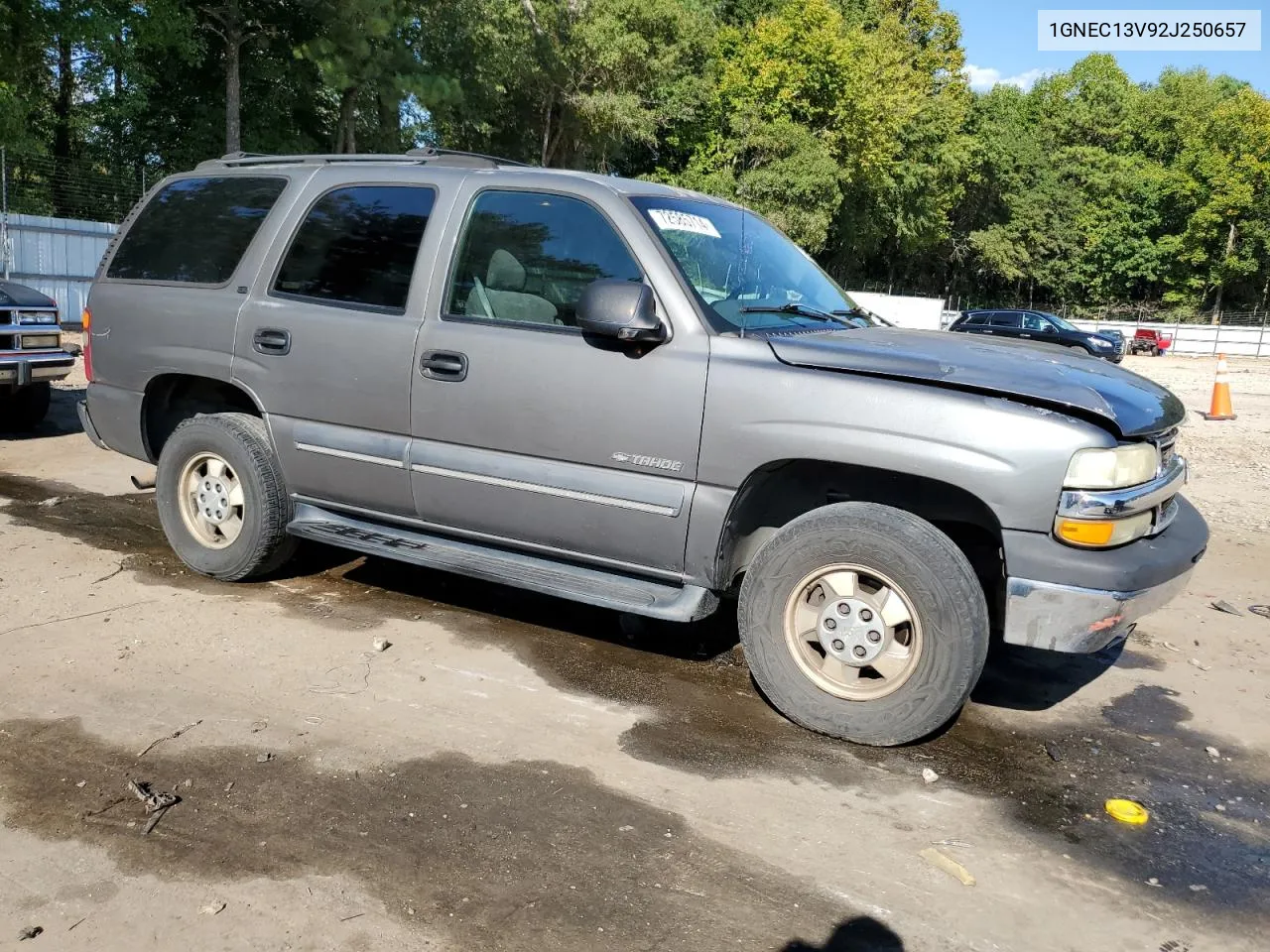 1GNEC13V92J250657 2002 Chevrolet Tahoe C1500