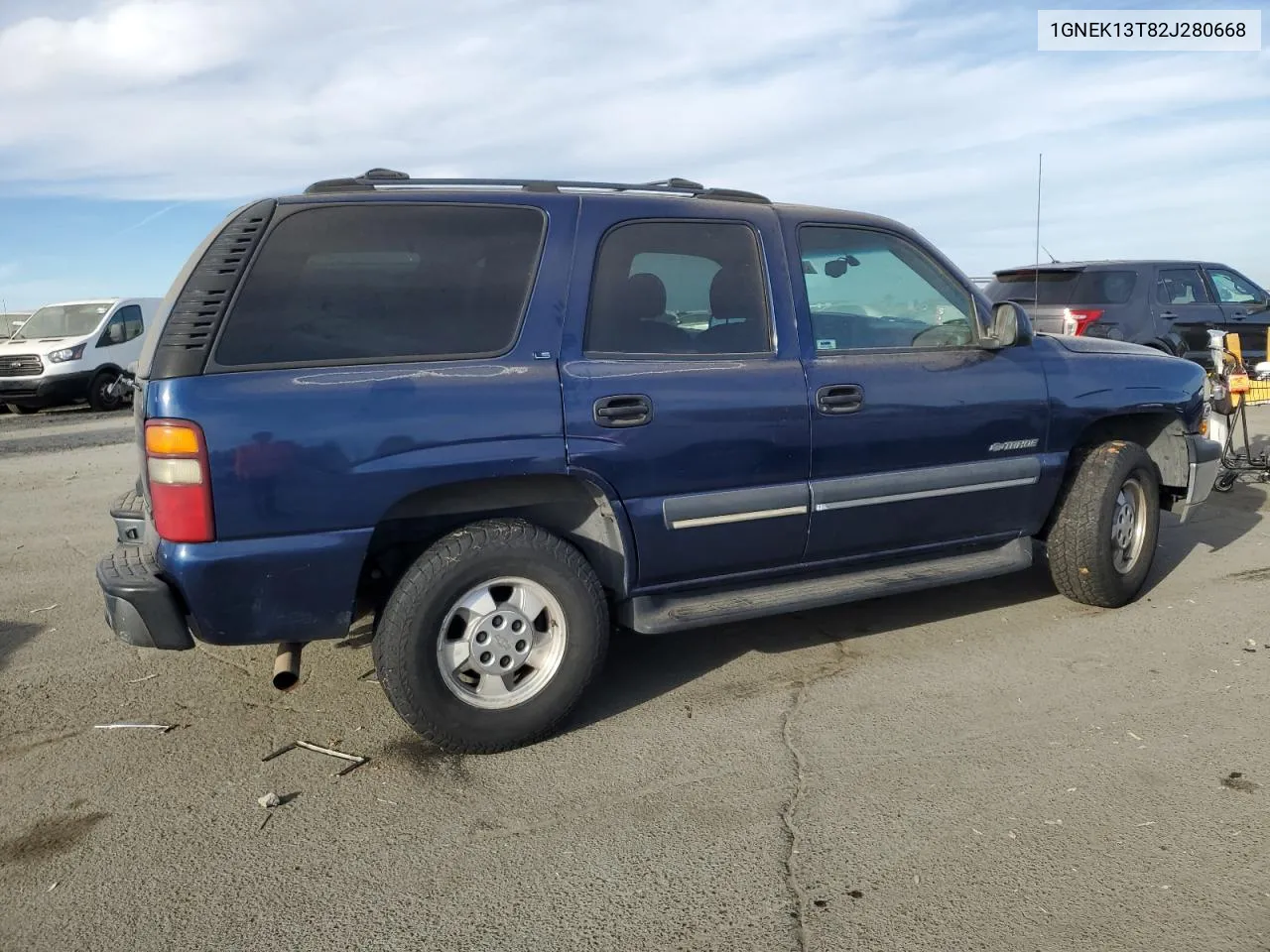 2002 Chevrolet Tahoe K1500 VIN: 1GNEK13T82J280668 Lot: 75368034