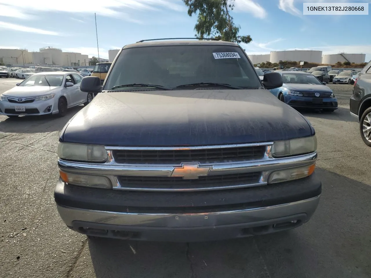 2002 Chevrolet Tahoe K1500 VIN: 1GNEK13T82J280668 Lot: 75368034