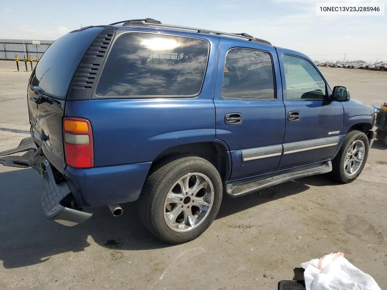 2003 Chevrolet Tahoe C1500 VIN: 1GNEC13V23J285946 Lot: 74539964