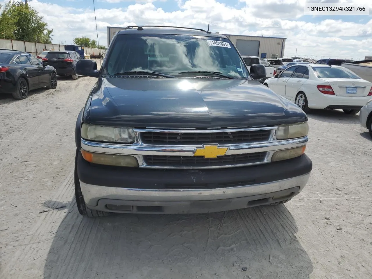 2004 Chevrolet Tahoe C1500 VIN: 1GNEC13Z94R321766 Lot: 71451304