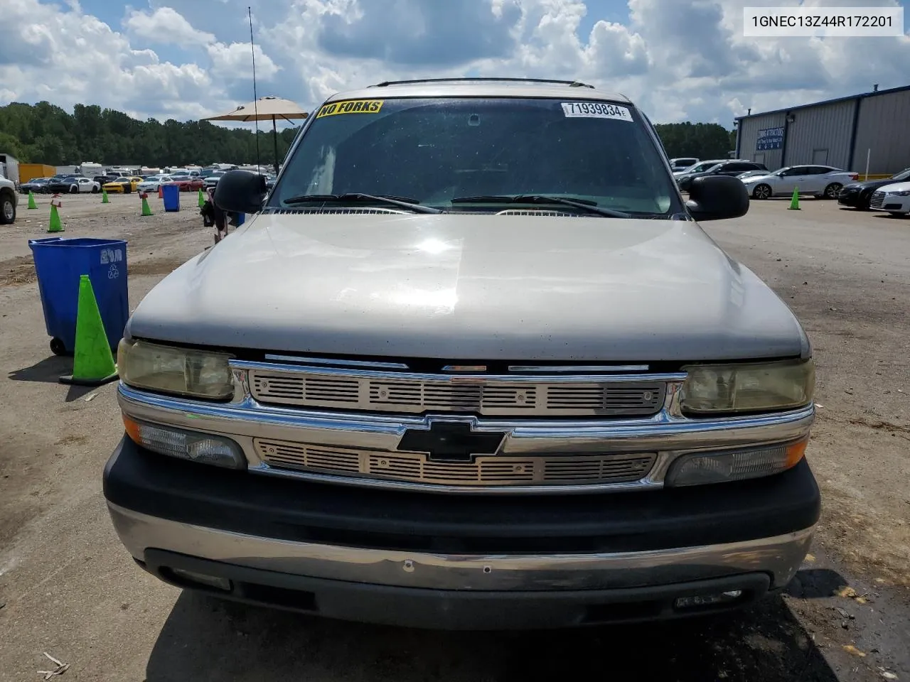 2004 Chevrolet Tahoe C1500 VIN: 1GNEC13Z44R172201 Lot: 71939834