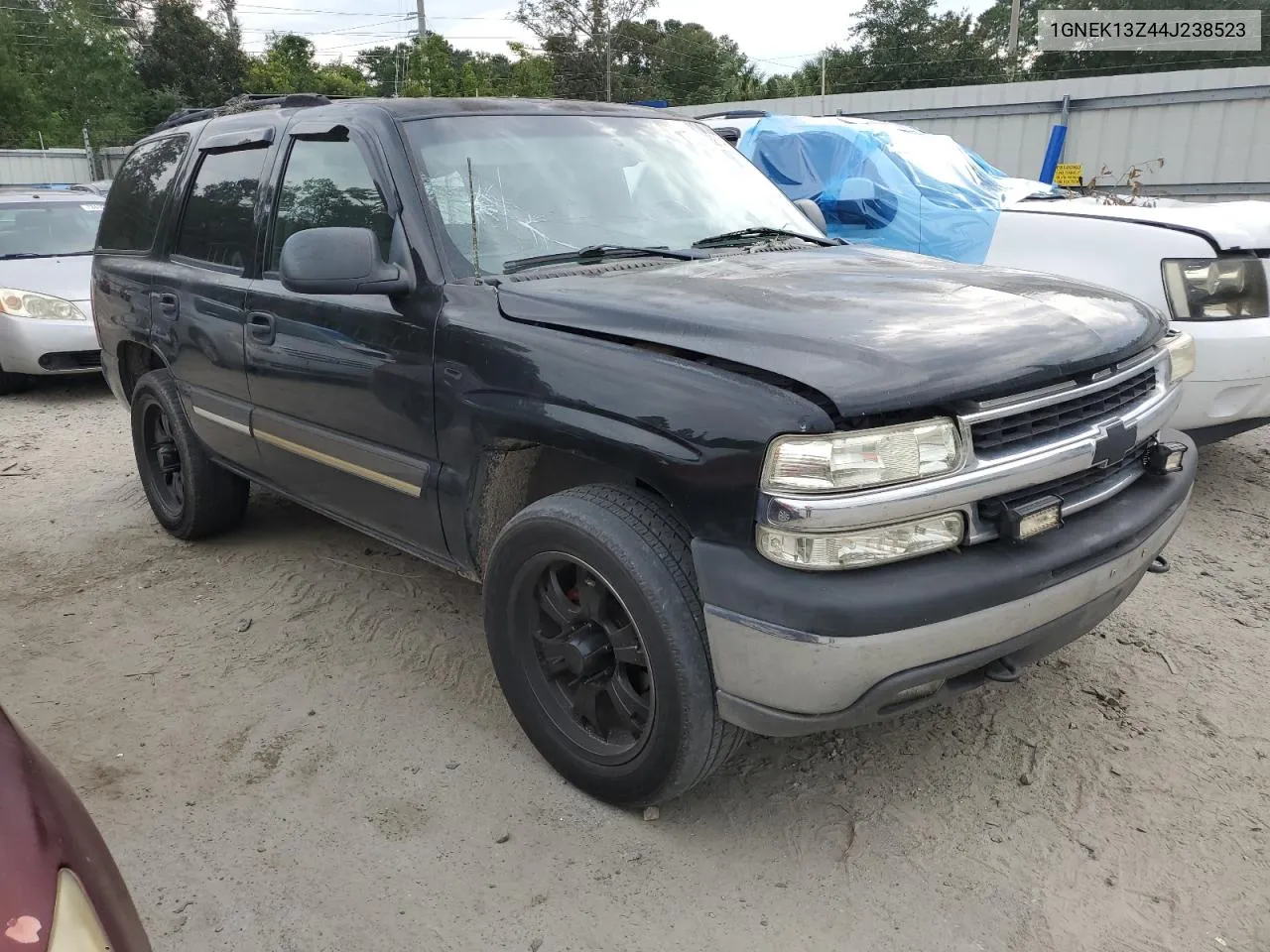 2004 Chevrolet Tahoe K1500 VIN: 1GNEK13Z44J238523 Lot: 73878854