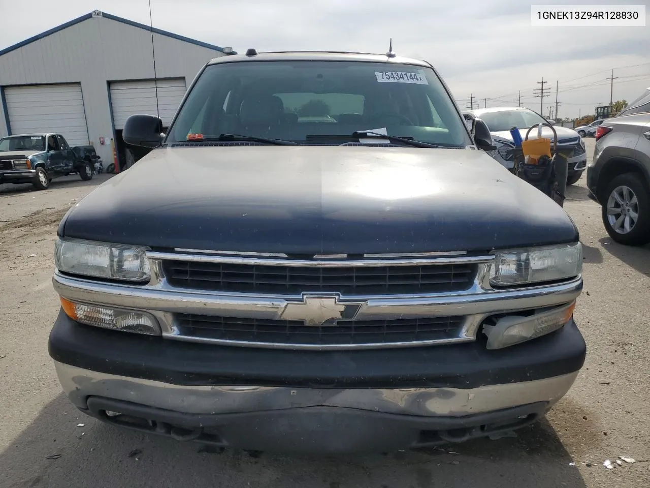 2004 Chevrolet Tahoe K1500 VIN: 1GNEK13Z94R128830 Lot: 75434144