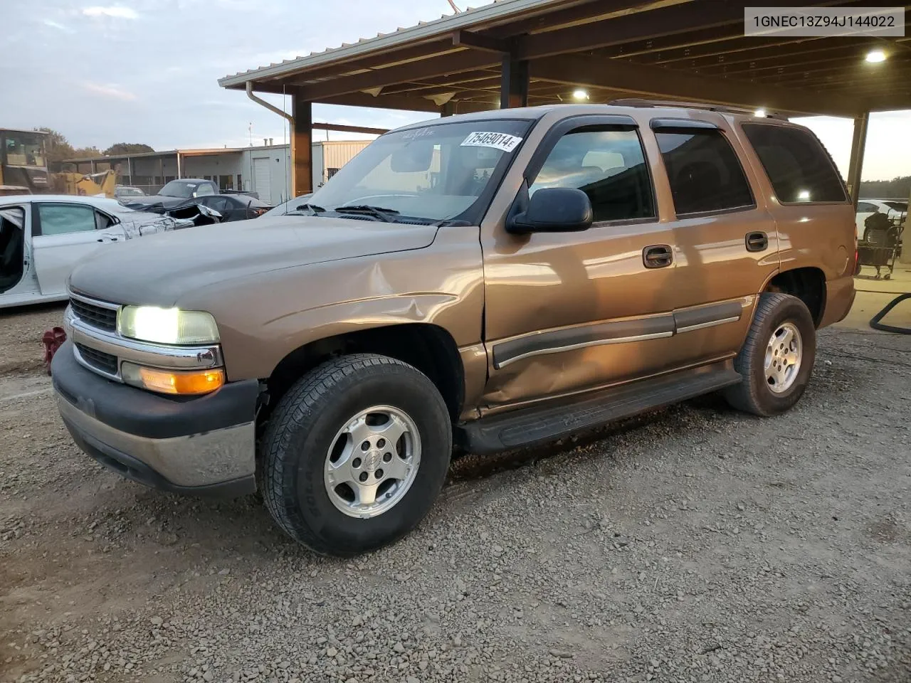 2004 Chevrolet Tahoe C1500 VIN: 1GNEC13Z94J144022 Lot: 75469014