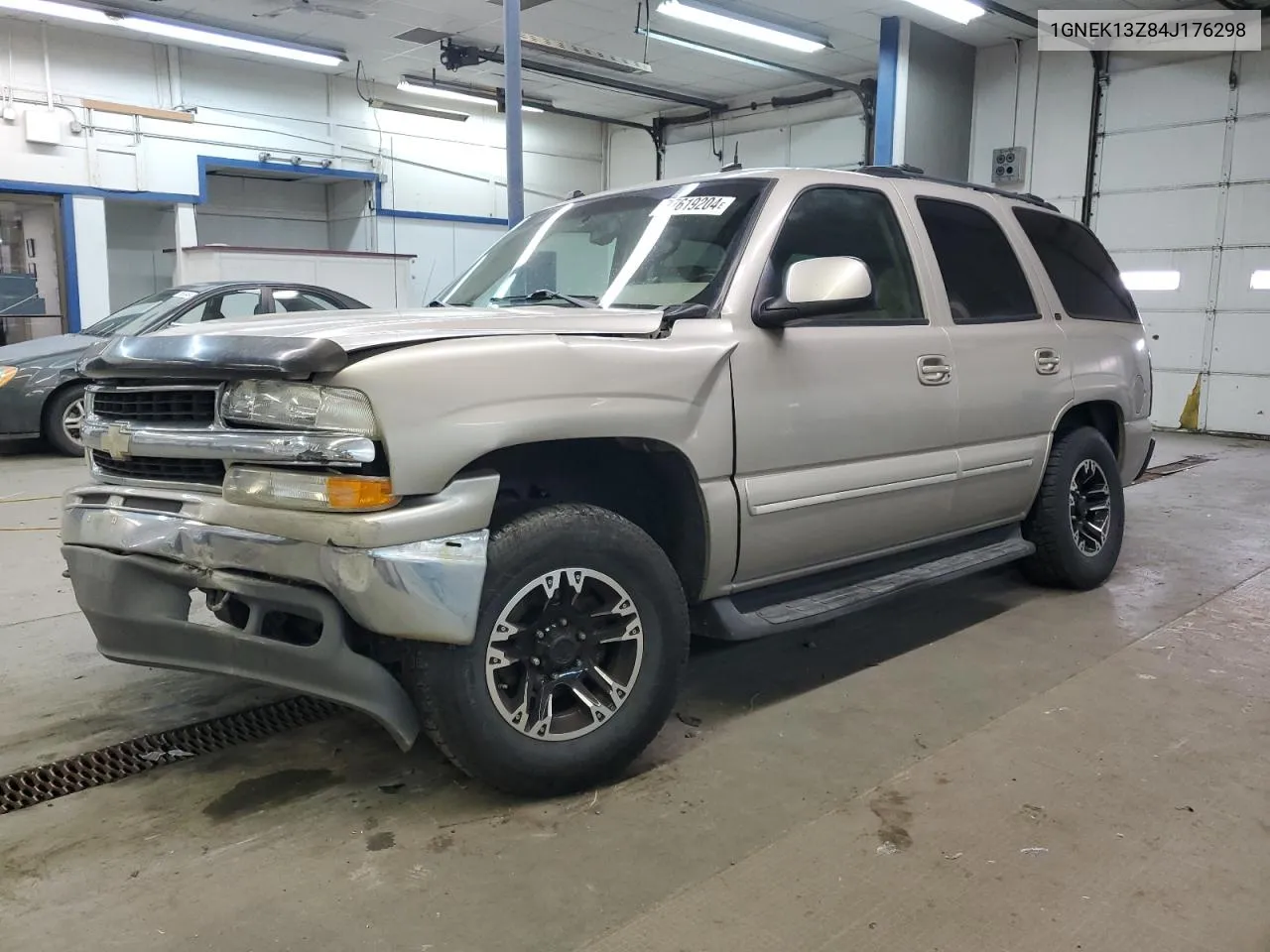 2004 Chevrolet Tahoe K1500 VIN: 1GNEK13Z84J176298 Lot: 77619204