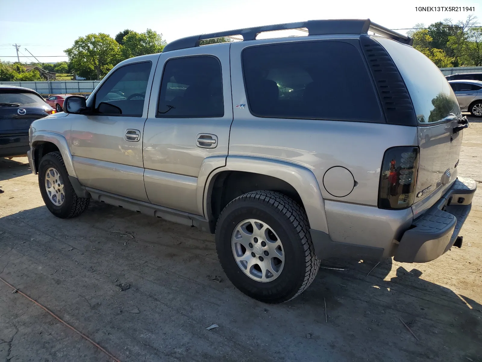 2005 Chevrolet Tahoe K1500 VIN: 1GNEK13TX5R211941 Lot: 60678684