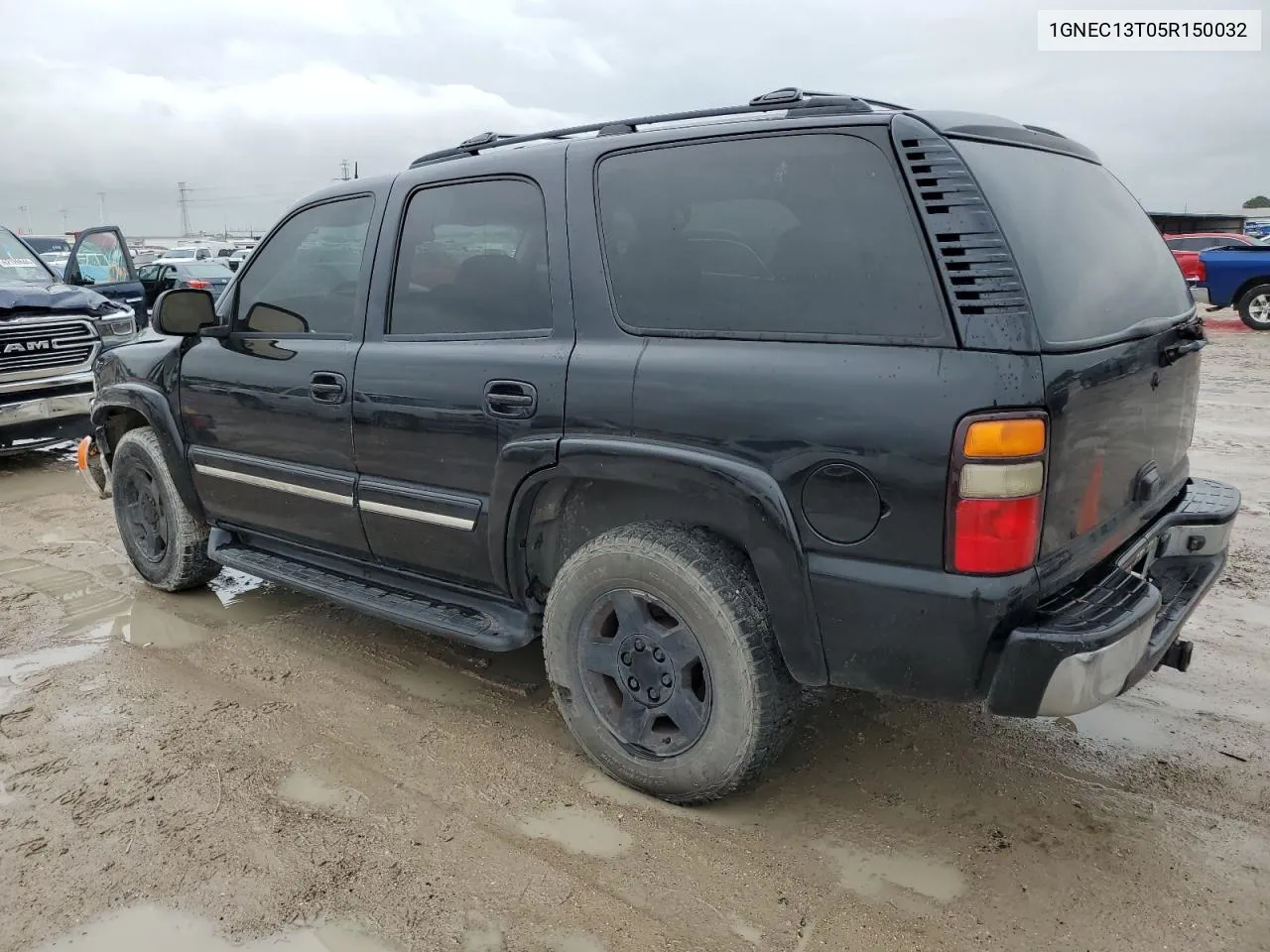 2005 Chevrolet Tahoe C1500 VIN: 1GNEC13T05R150032 Lot: 64760784