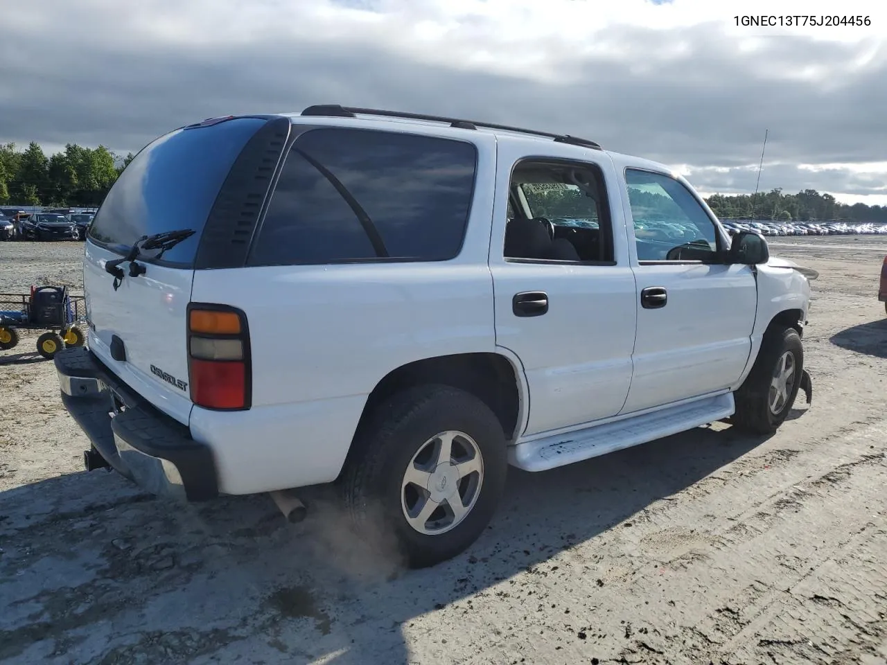 2005 Chevrolet Tahoe C1500 VIN: 1GNEC13T75J204456 Lot: 71923524