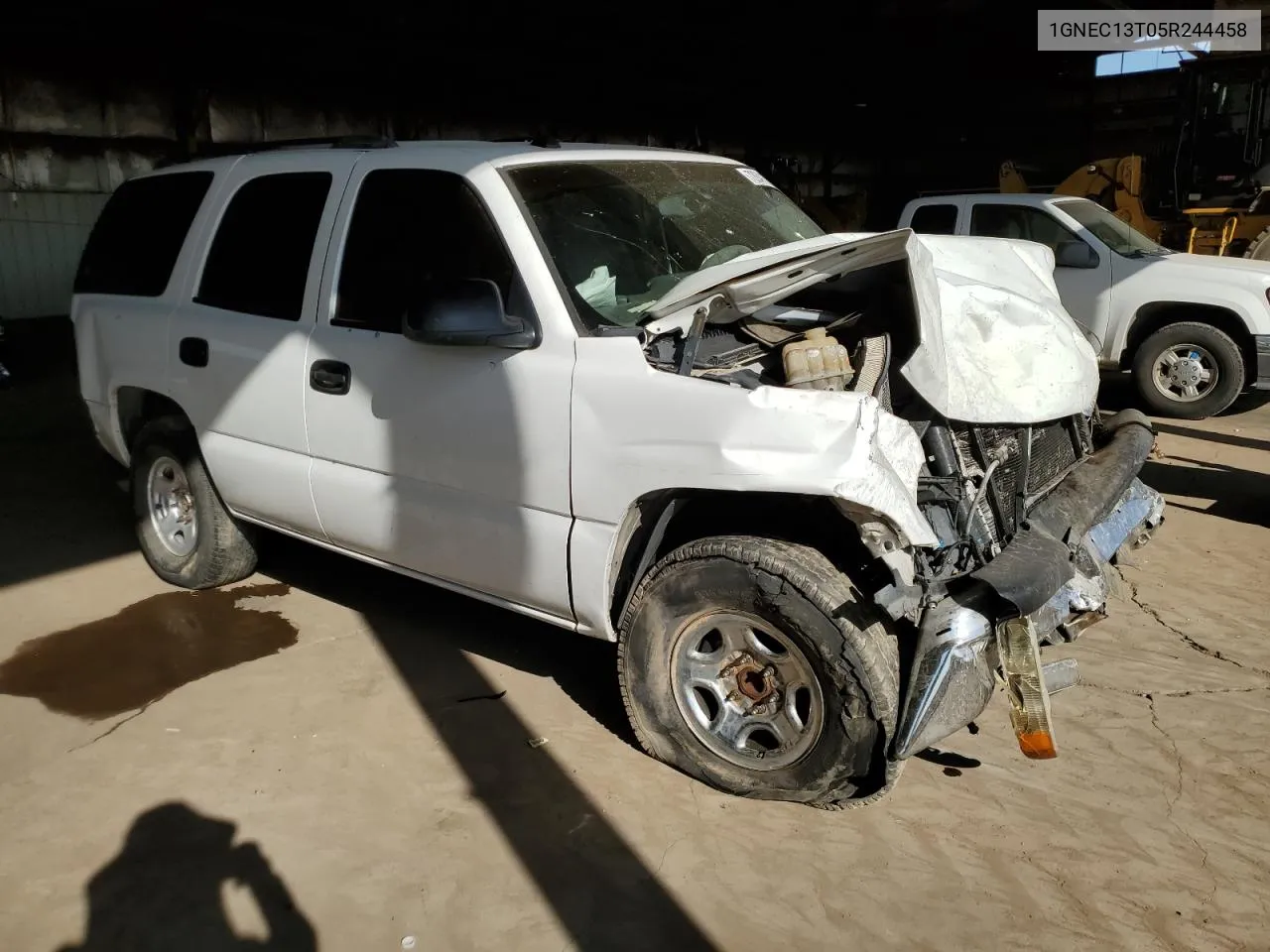 2005 Chevrolet Tahoe C1500 VIN: 1GNEC13T05R244458 Lot: 72641874