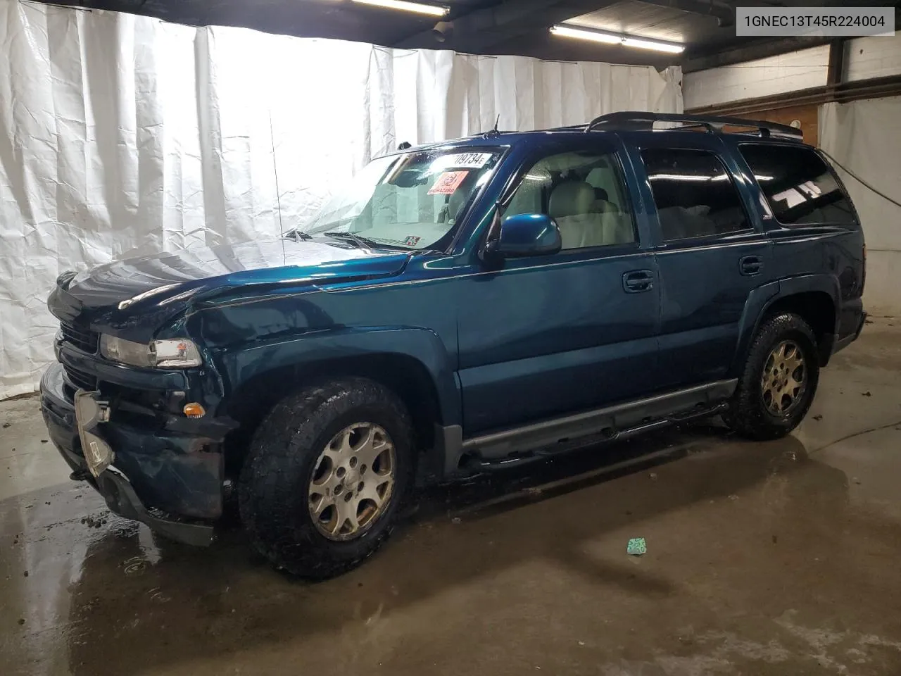 2005 Chevrolet Tahoe C1500 VIN: 1GNEC13T45R224004 Lot: 73709734