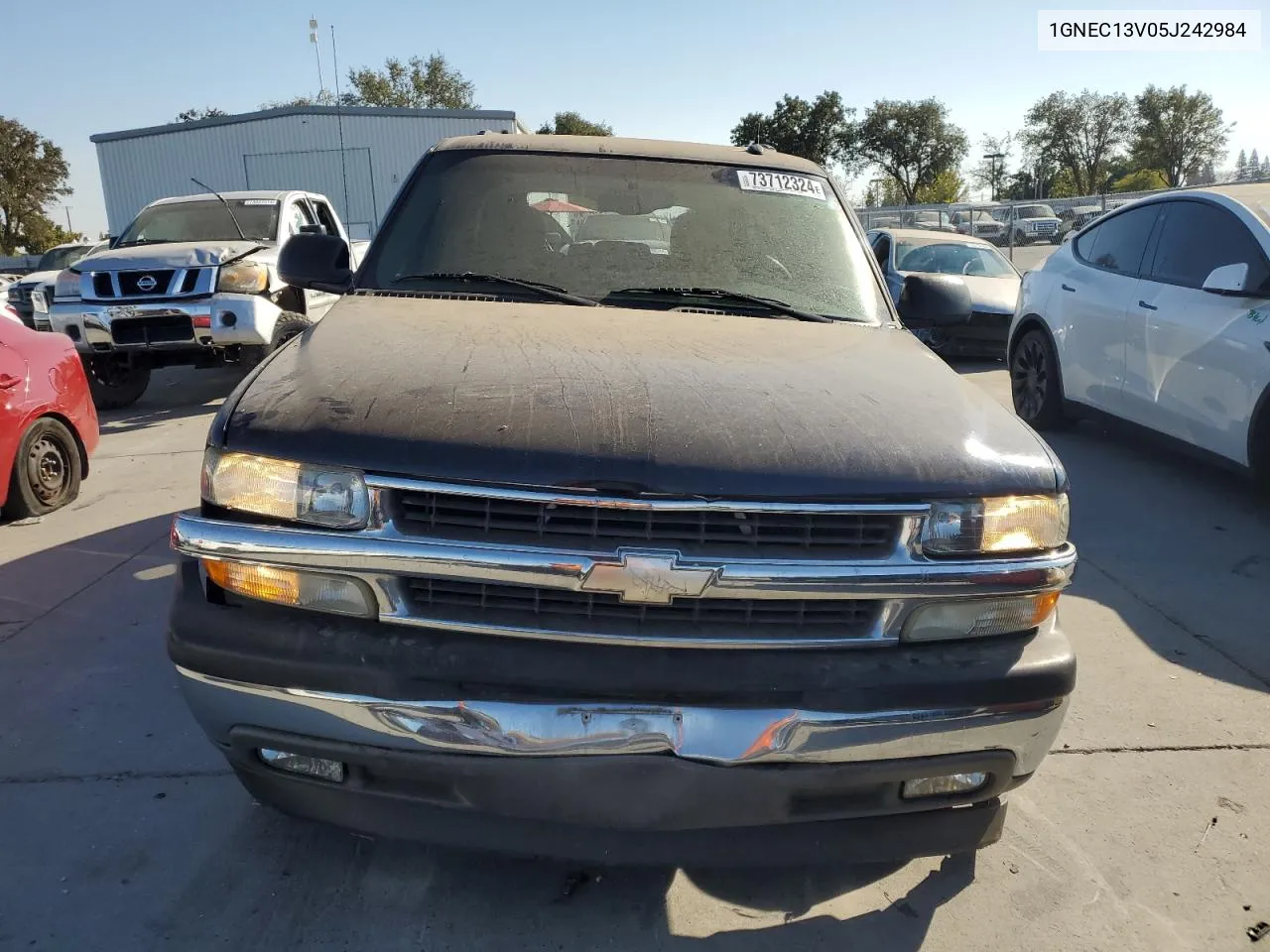 2005 Chevrolet Tahoe C1500 VIN: 1GNEC13V05J242984 Lot: 73712324