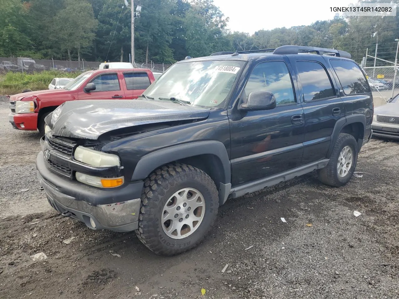 2005 Chevrolet Tahoe K1500 VIN: 1GNEK13T45R142082 Lot: 74518004