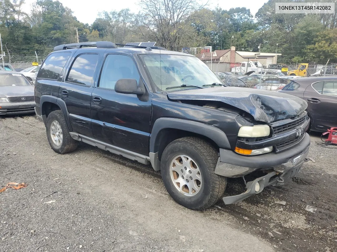 2005 Chevrolet Tahoe K1500 VIN: 1GNEK13T45R142082 Lot: 74518004