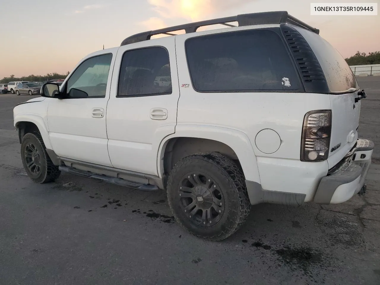 2005 Chevrolet Tahoe K1500 VIN: 1GNEK13T35R109445 Lot: 77380814