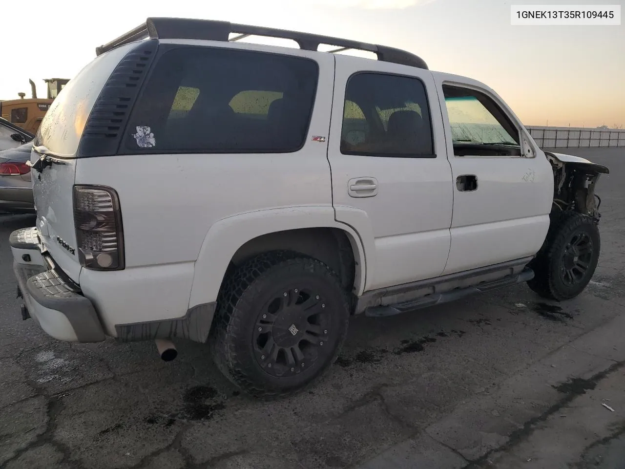 2005 Chevrolet Tahoe K1500 VIN: 1GNEK13T35R109445 Lot: 77380814