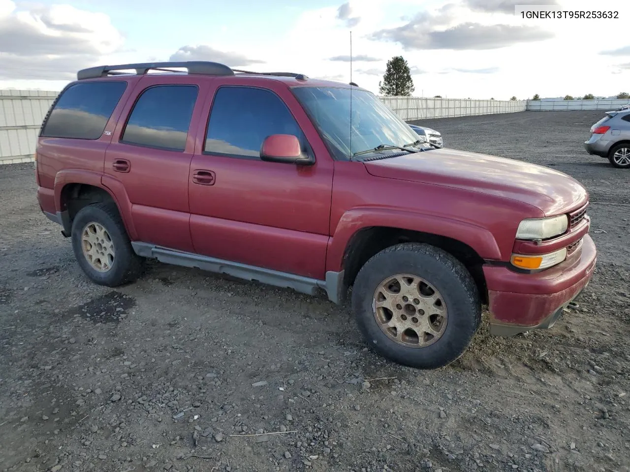 2005 Chevrolet Tahoe K1500 VIN: 1GNEK13T95R253632 Lot: 77841604