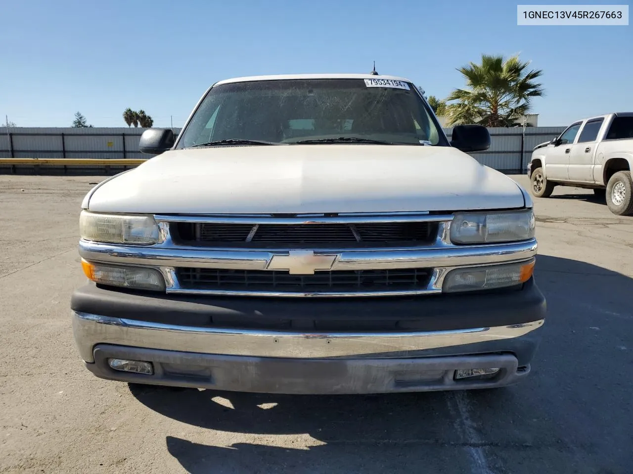 2005 Chevrolet Tahoe C1500 VIN: 1GNEC13V45R267663 Lot: 79534194