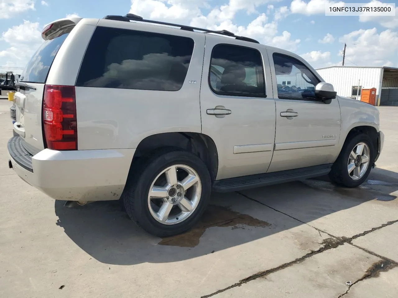 2007 Chevrolet Tahoe C1500 VIN: 1GNFC13J37R135000 Lot: 72053194