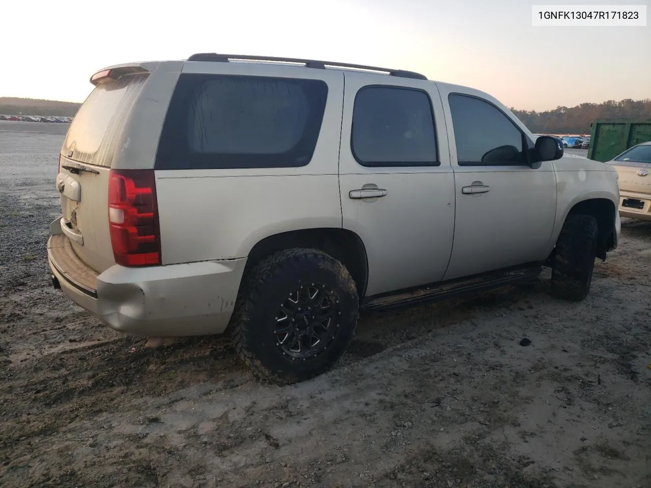 2007 Chevrolet Tahoe K1500 VIN: 1GNFK13047R171823 Lot: 74362834