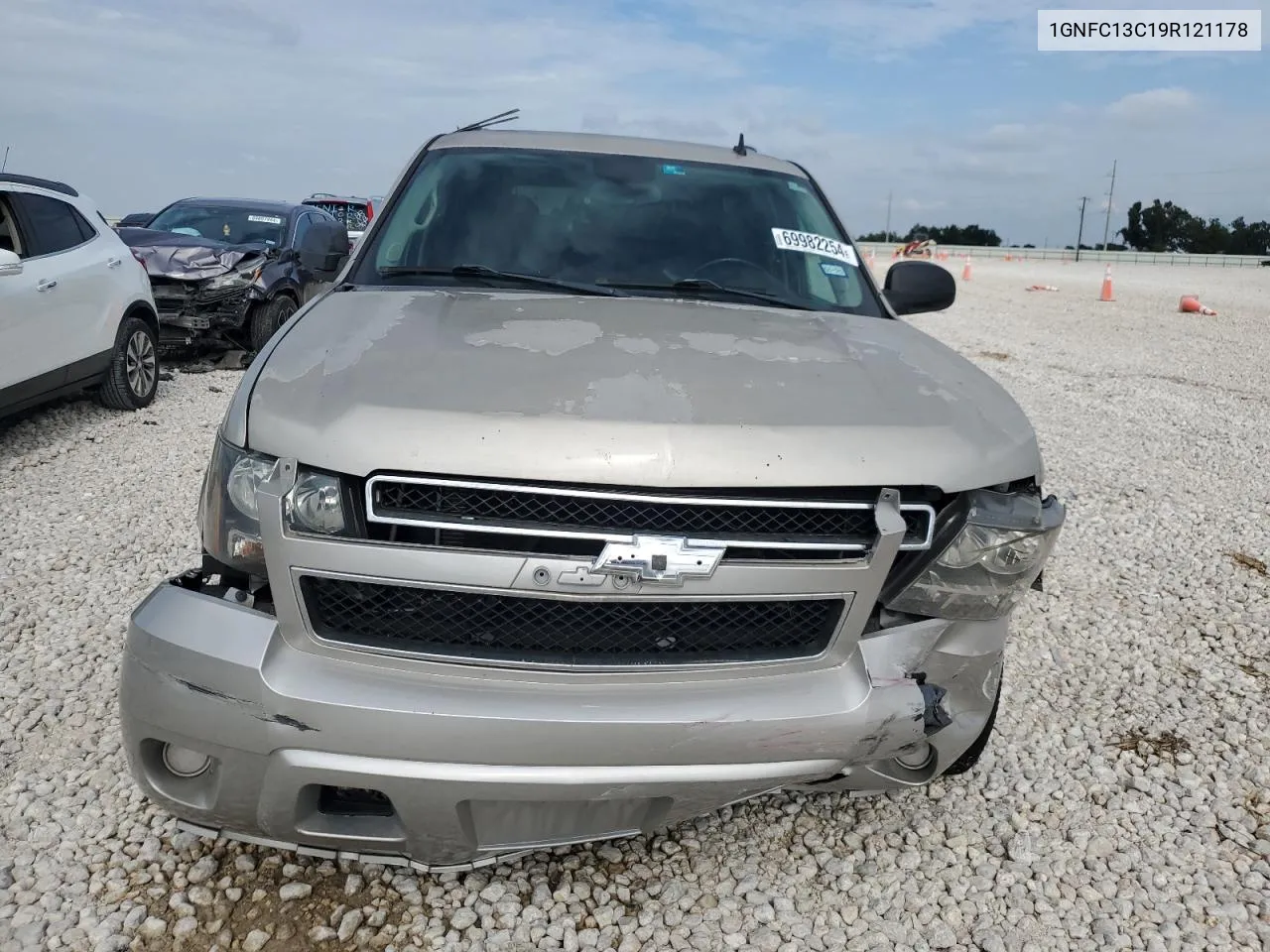 2009 Chevrolet Tahoe C1500 Ls VIN: 1GNFC13C19R121178 Lot: 69982254