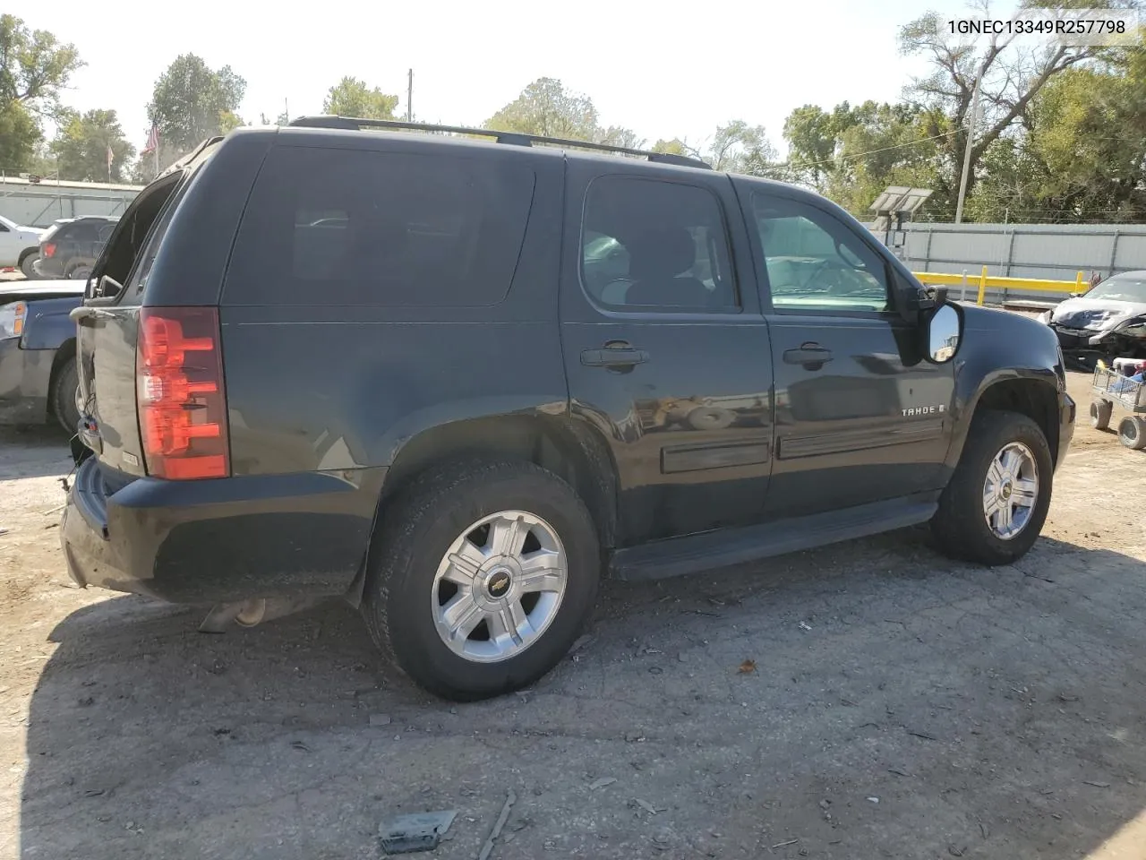 2009 Chevrolet Tahoe C1500 Ls VIN: 1GNEC13349R257798 Lot: 76848874