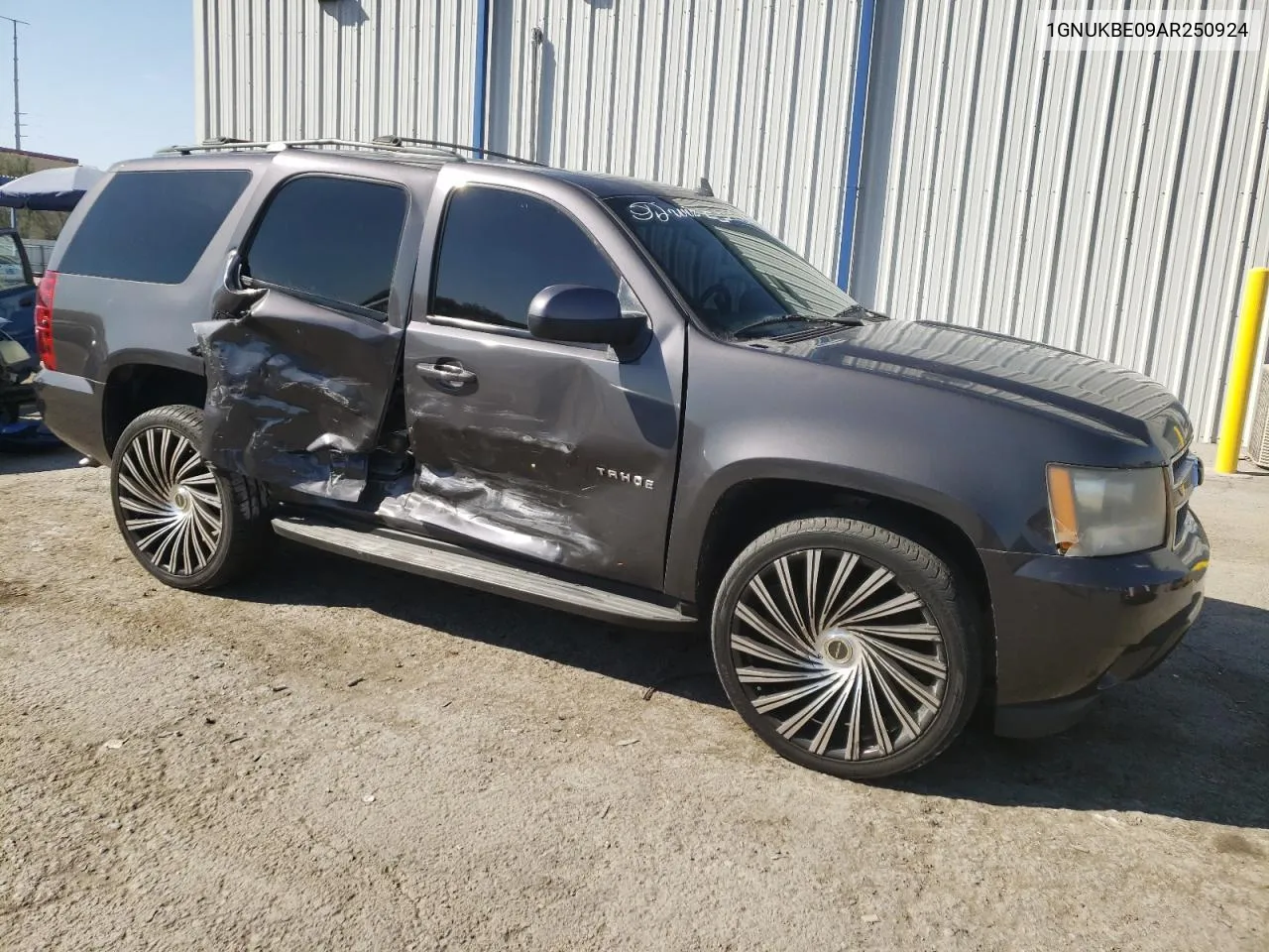 2010 Chevrolet Tahoe K1500 Lt VIN: 1GNUKBE09AR250924 Lot: 76535714