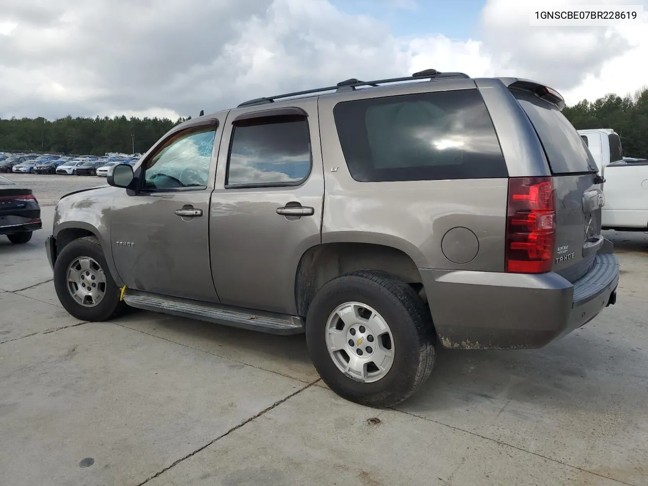 2011 Chevrolet Tahoe C1500 Lt VIN: 1GNSCBE07BR228619 Lot: 73728934