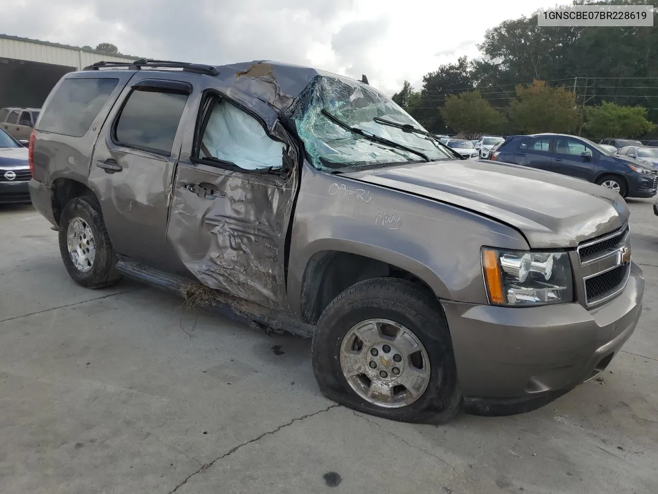 2011 Chevrolet Tahoe C1500 Lt VIN: 1GNSCBE07BR228619 Lot: 73728934