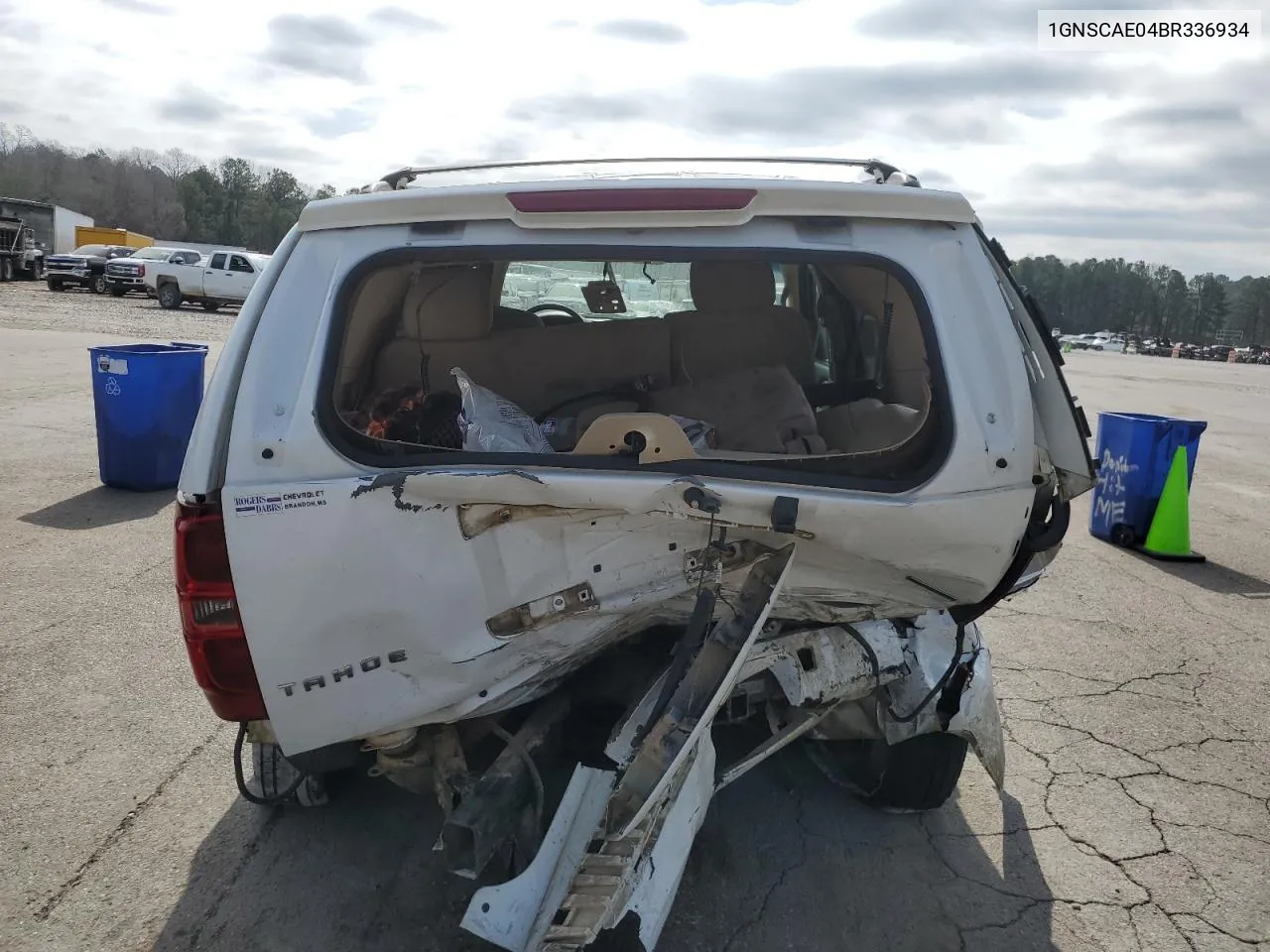 2011 Chevrolet Tahoe C1500 Ls VIN: 1GNSCAE04BR336934 Lot: 76671904