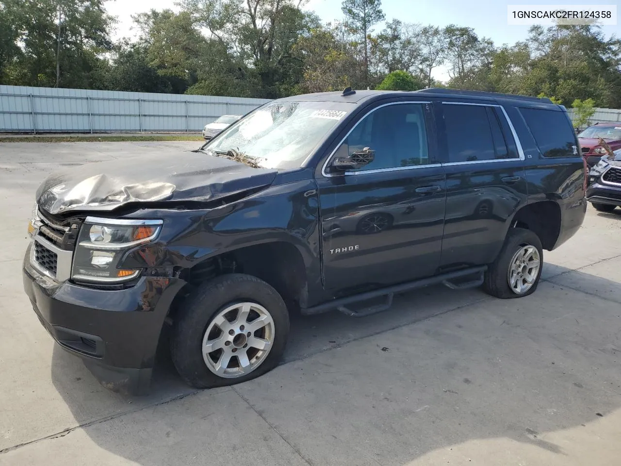 2015 Chevrolet Tahoe C1500 Ls VIN: 1GNSCAKC2FR124358 Lot: 74425664