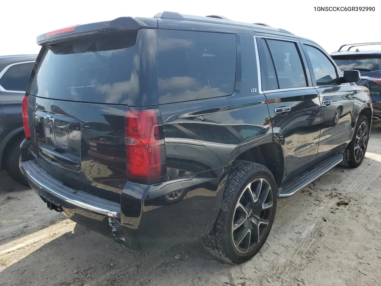 2016 Chevrolet Tahoe C1500 Ltz VIN: 1GNSCCKC6GR392990 Lot: 76379384