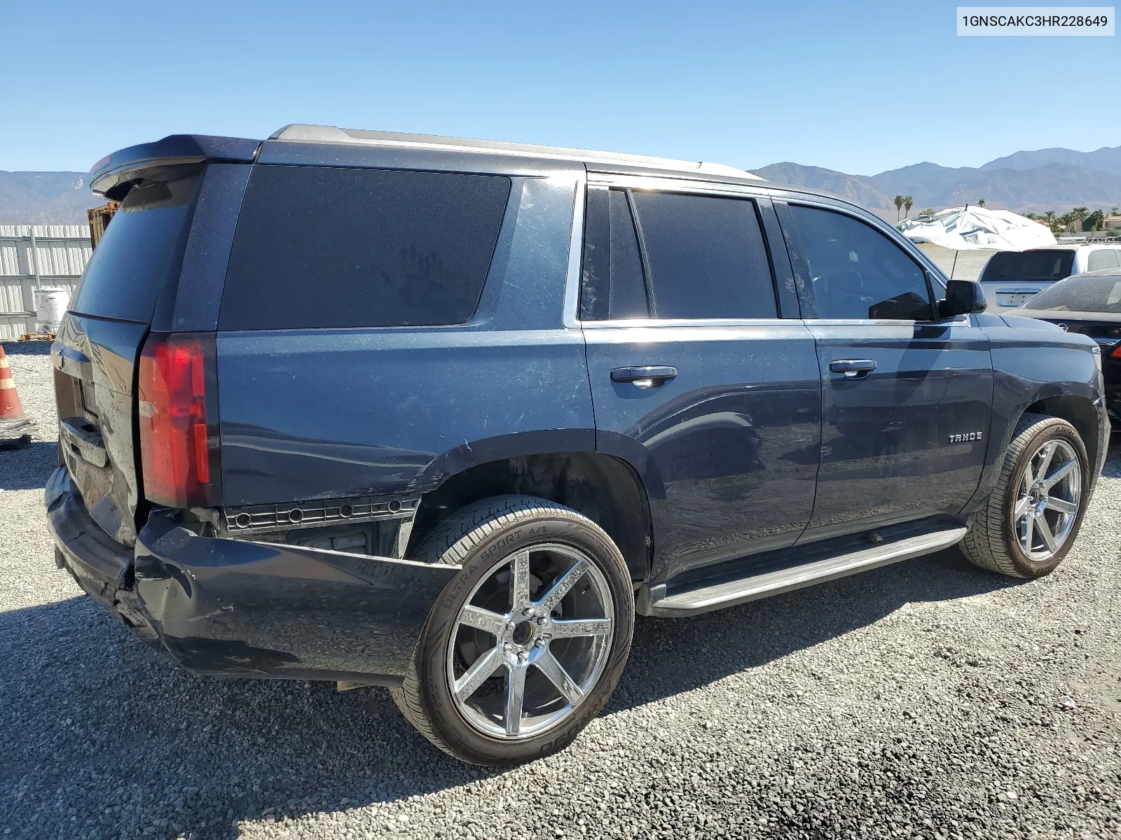 2017 Chevrolet Tahoe C1500 Ls VIN: 1GNSCAKC3HR228649 Lot: 68150764