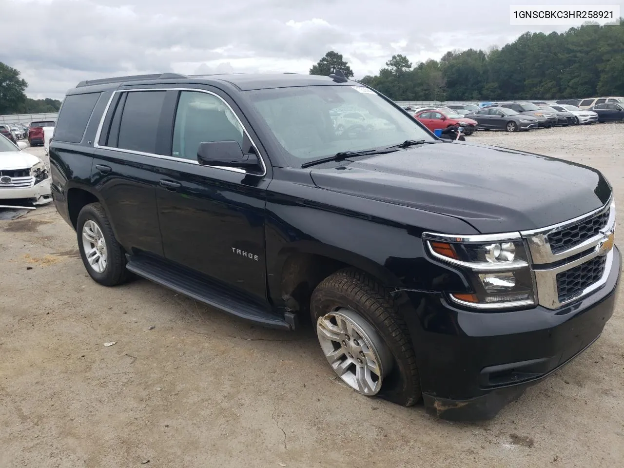 2017 Chevrolet Tahoe C1500 Lt VIN: 1GNSCBKC3HR258921 Lot: 71059344